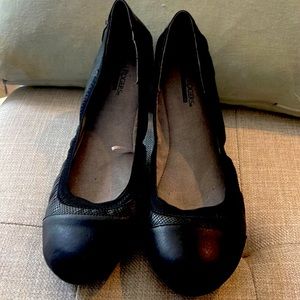 Kim Rogers memory foam shoes. Size 10 Black. Hardly worn